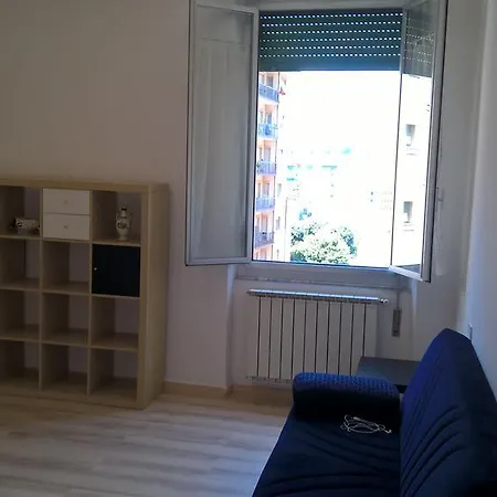 Low Cost Dal Metro' Apartman